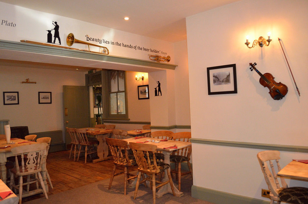 Swan Inn Lechlade Exterior foto